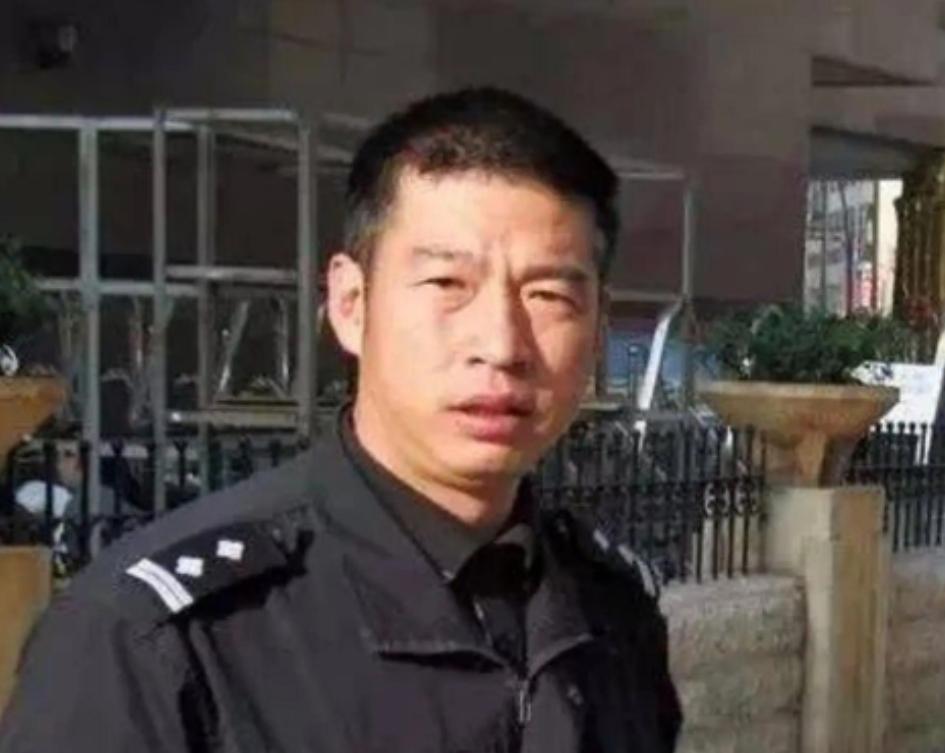 98年昆明惊天冤案让人脊背发凉！正直民警杜培武惨遭无妄牢狱，被同僚严刑逼供捏造杀