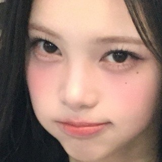 请相信，这个世界上真的有人在过着你想要的生活。也请明白，那些人大都曾隐忍过你尚未