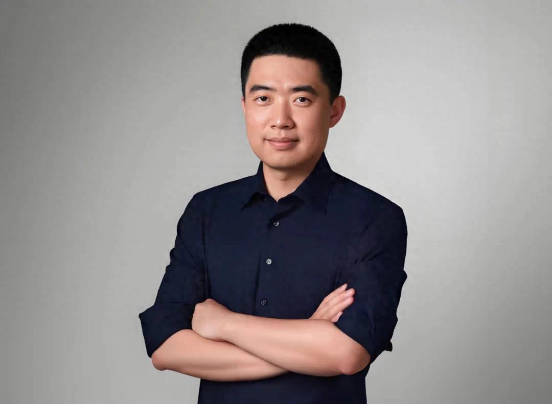 李想谈供应商黑幕在《罗永浩的十字路口》节目中，提到有的供应商欺负他们，明明给理
