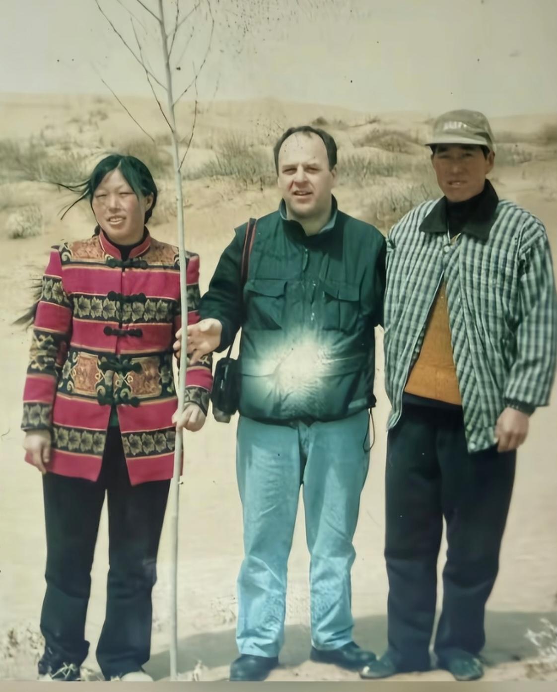 塞考斯说：这次我要走了，可能没机会再回来了…话还没说完，他就忍不住眼泪直流。临走