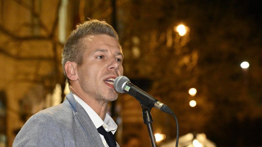 🇭🇺据英国《金融时报》报道，匈牙利多个反对党已拒绝参加4月的选举以避免选票分