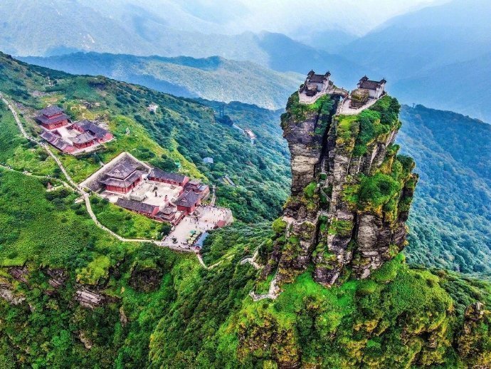 贵州·梵净山，现实版的天空之城。​​​​