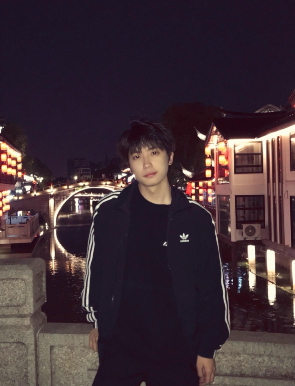 你有屁股我也有 我们命中注腚。