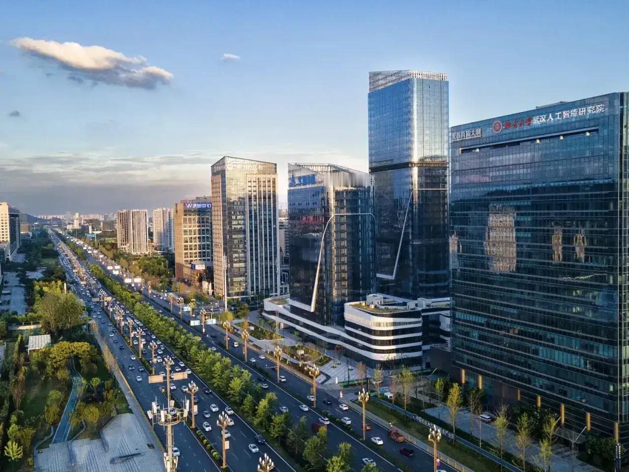 这就是赤裸裸的事实，最新预测：未来五年我国中西部地区第一城的概率：1、武汉——