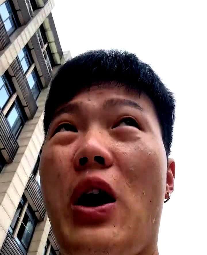 奇瑞的终身质保我不知道你们有没有要，反正我是没要。半年就得往4S店跑一趟