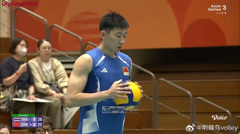 25-23中国男排险胜拿下第一局。川哥真的好拦网[点赞]，这么好的状态就是该在