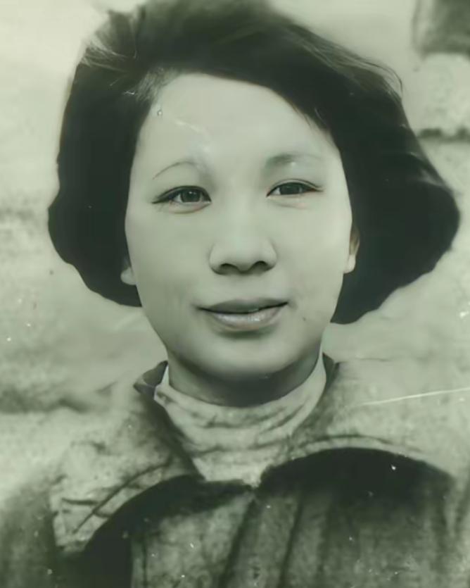 1949年渣滓洞大屠杀，180人遇难，唯独她活了下来——靠的不是运气，而是特务用