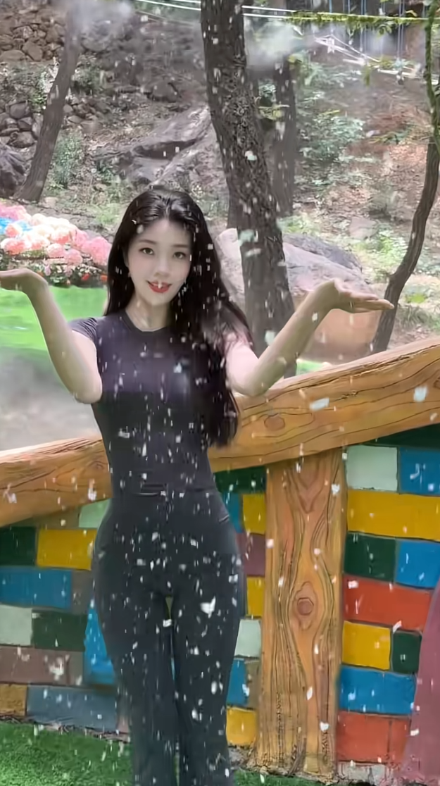 40度高温闺蜜叫我去大鸿寨看雪
