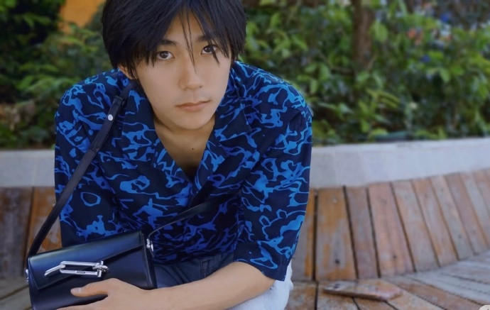 刘家祎官宣十日终焉肖战刘家祎合作十日终焉 刘家祎官宣出演《十日终焉》，与肖战合