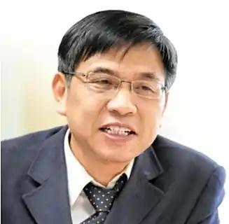 “中医甚至还不够格称‘伪科学’，应该废除！”2006年，中南大学哲学系教授张功耀