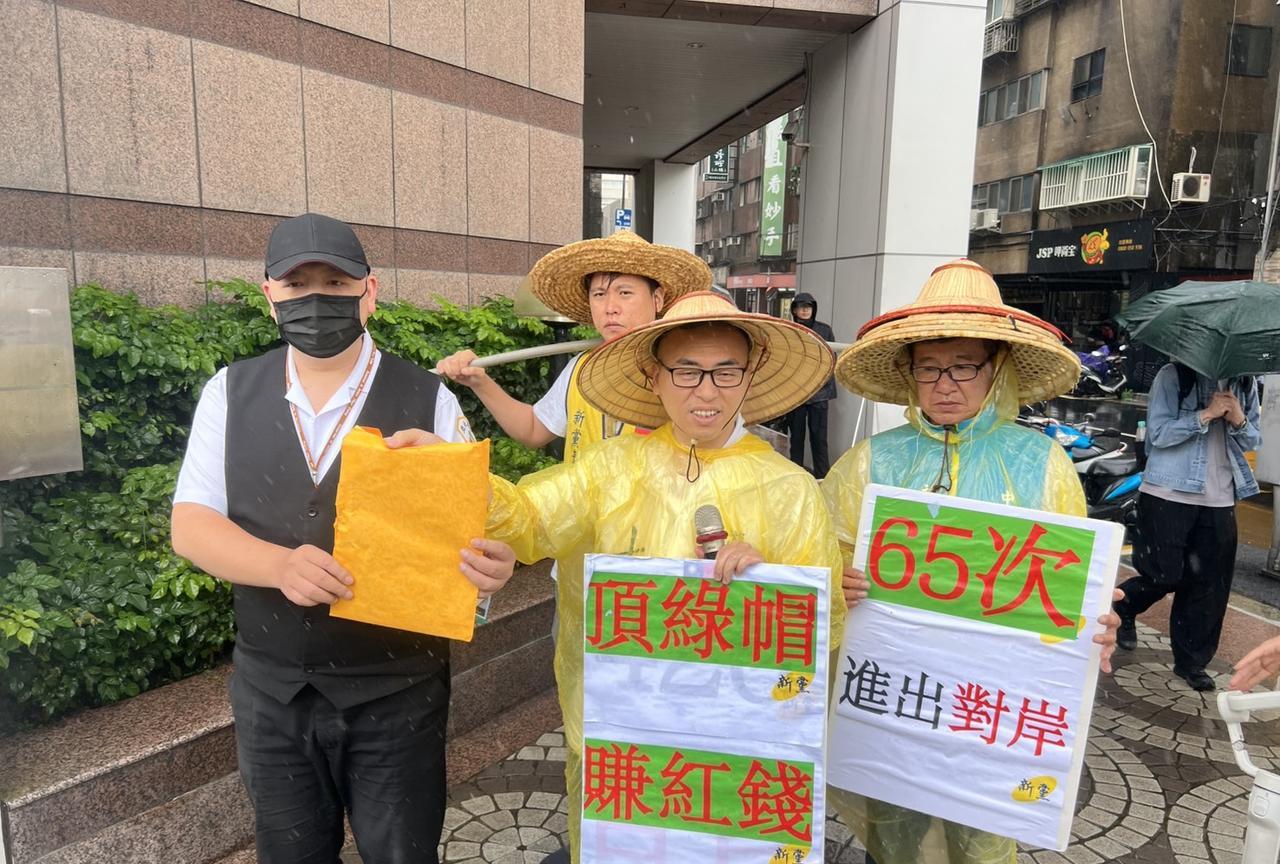 蔡英文时代，柯建铭儿子柯韦任来往大陆126次台湾新社再度前往民进党中央召开记者