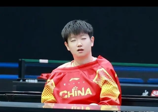 女单1/4决赛，孙颖4-1淘汰阵迪亚兹，晋级四强孙颖莎-迪亚兹第一局：10
