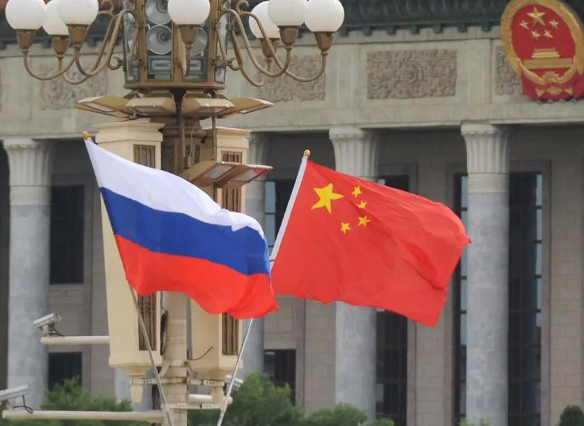 俄罗斯为啥最终决定在2022年引爆俄乌冲突？我觉得俄罗斯极有可能陷入了冷战思维陷