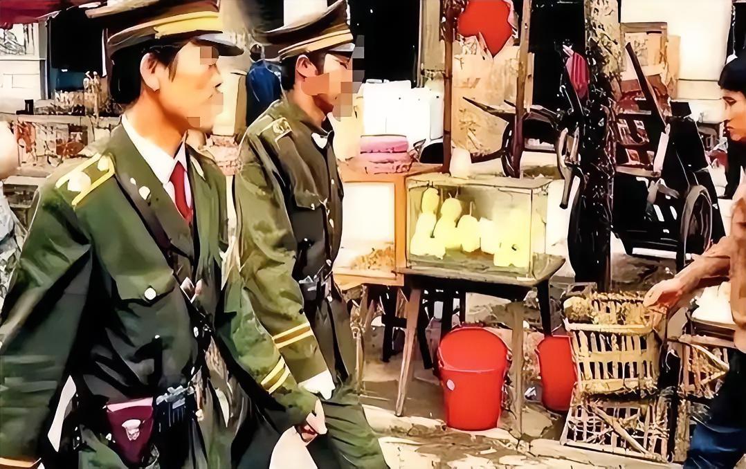 1996年春天，唐山陡河清淤，挖出来一把裹满泥的“五四”手枪。谁都没想到，这把枪