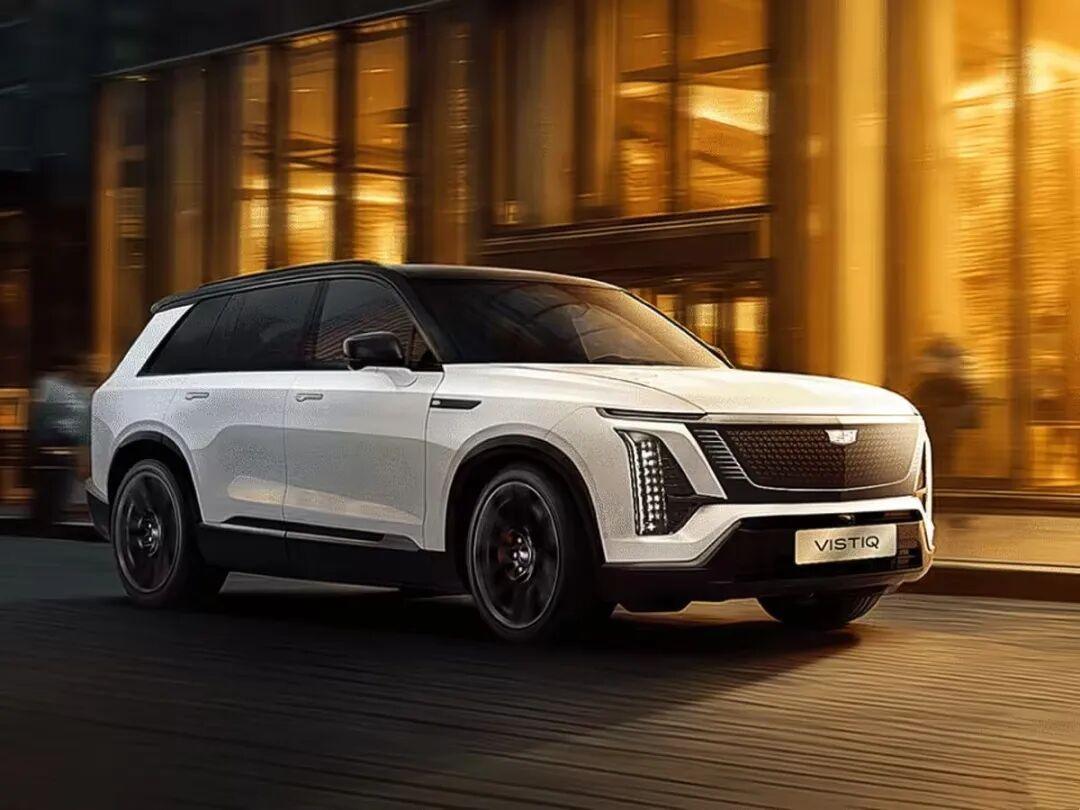 美系【懂车之道产品】近日，懂车之道获悉，凯迪拉克凯威德，新车定位大型SUV车