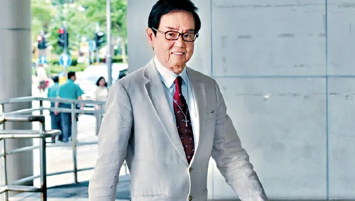 80岁黄百鸣被判入狱