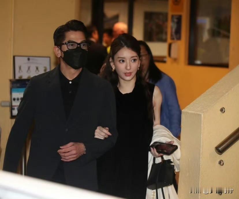 说实话如果天下的男人都像郭富城这样，估计没几个能离婚的！你看方媛怀着三胎