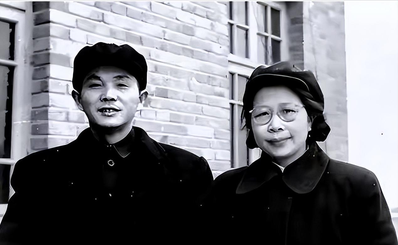 1960年他被撤职，听说章丘闹灾，主动请缨下去当县委书记，累到身体垮掉，毛主席得