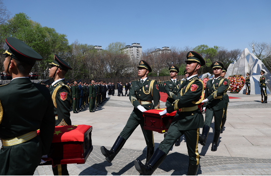 [8点见]严惩! 稀土公司副总向境外泄露7项国家秘密