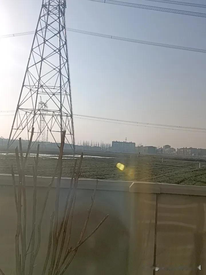 退休倒计时第六天了，天气晴朗，寒气还是很重。