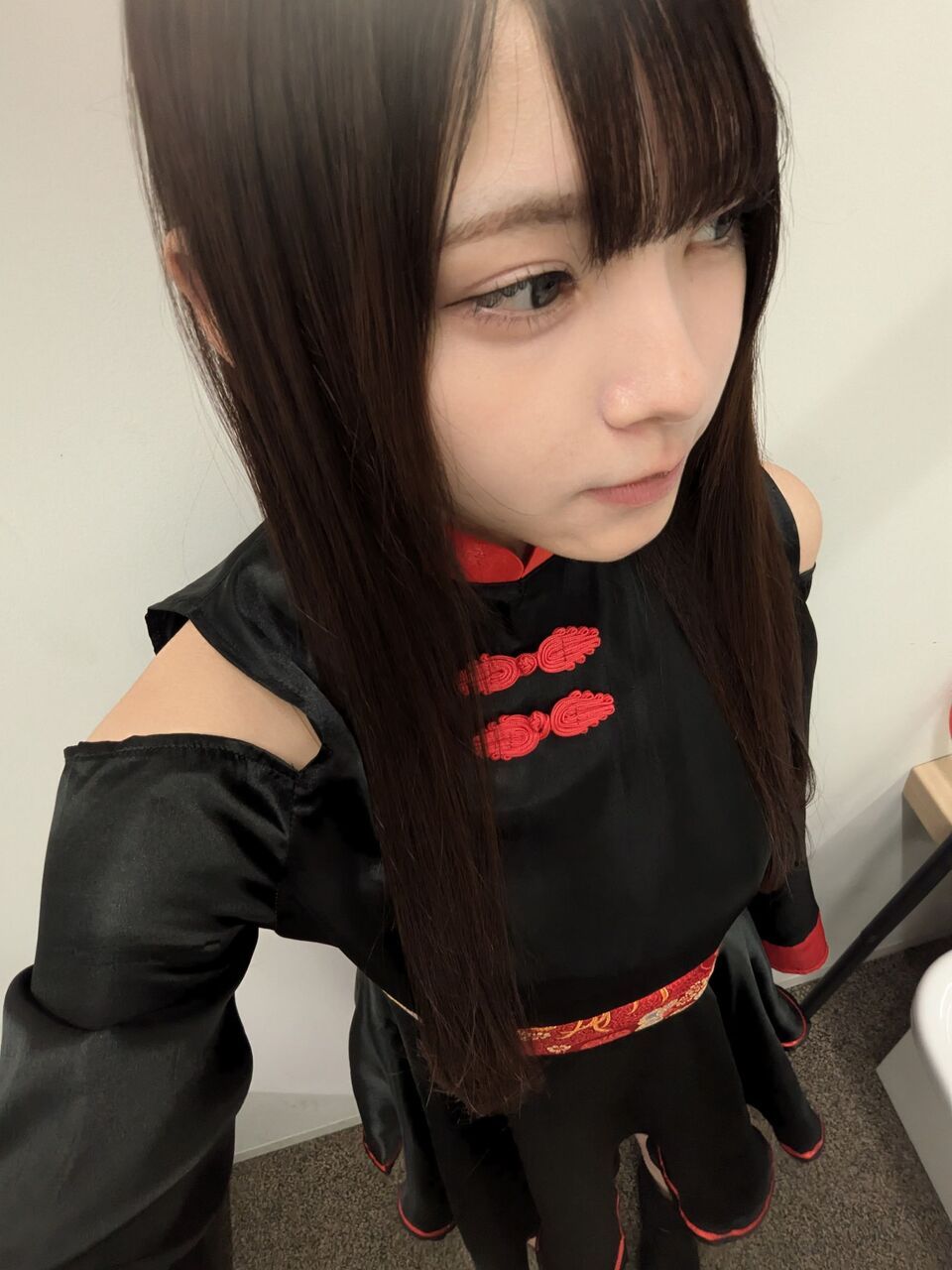 森平麗心「乃木坂スター誕生!SIXでのハロウィン仮装！私はキョンシーを着させてい