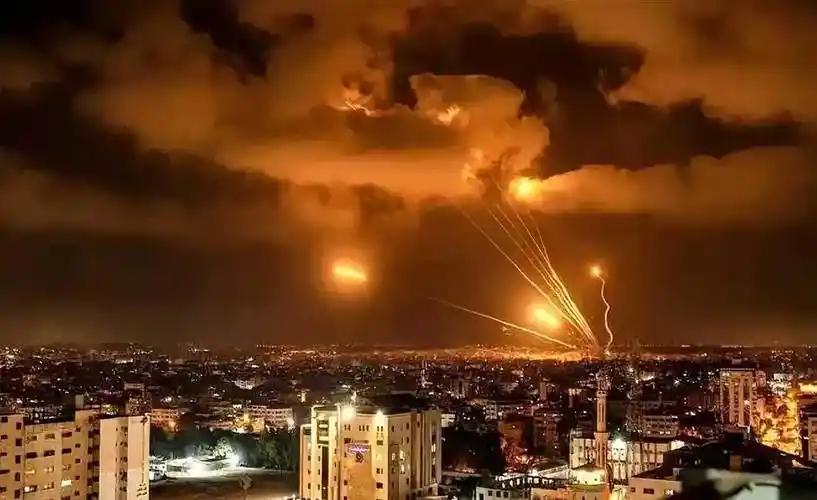 以色列对伊朗德黑兰发动新一轮的打击，特朗普想很快结束冲突越来越难了。3月10