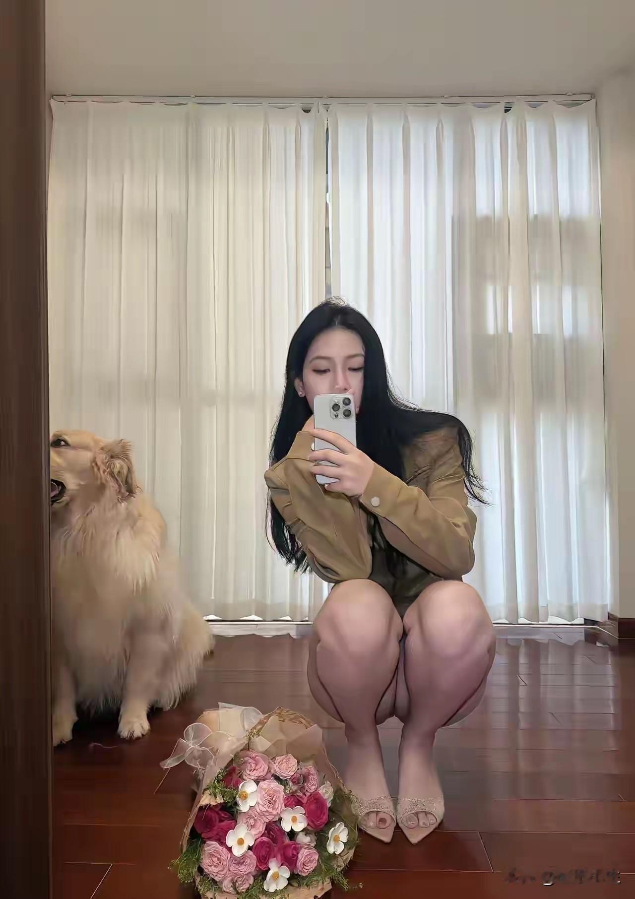 和我的金毛一起享受美好时光🌟🐾💐