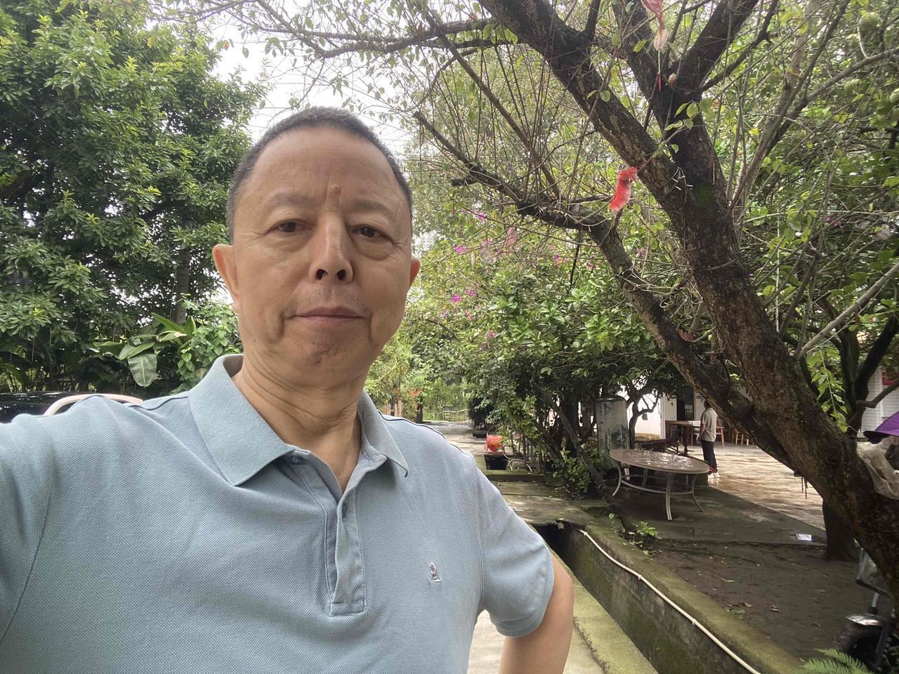 红利曼俄罗斯两个精锐师遭重创！各位网友，晚上好，让我们继续关注俄乌之战。