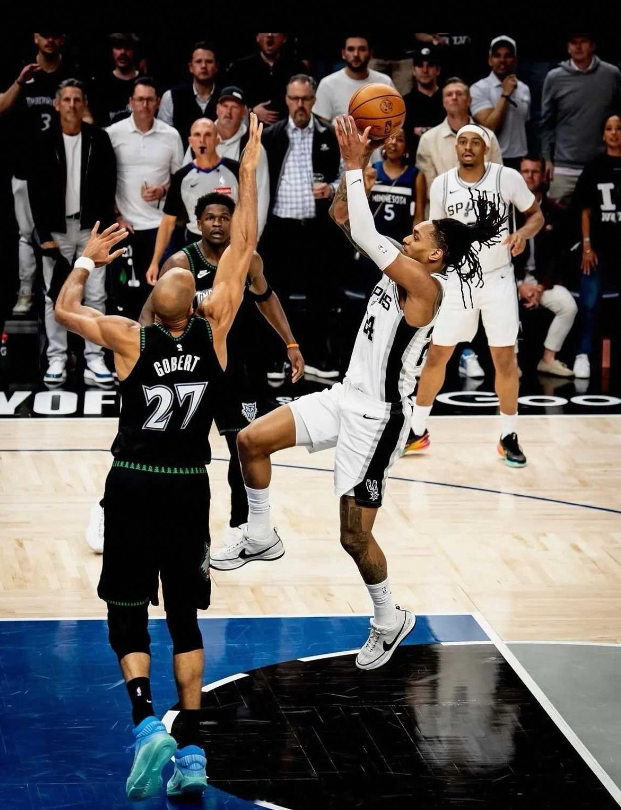 29分狂胜！马刺天王山打疯了！3-2先拿赛点！主场126-97血洗森林狼，这场看