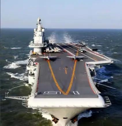 “夙愿”达成！辽宁舰、山东舰、福建舰三艘航母集体喊话，看哭了。就在今天，4月1