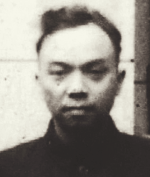 1949年4月，被关押的国民党少将范纪曼腹痛难忍，提出去上厕所。谁料半天后，范纪