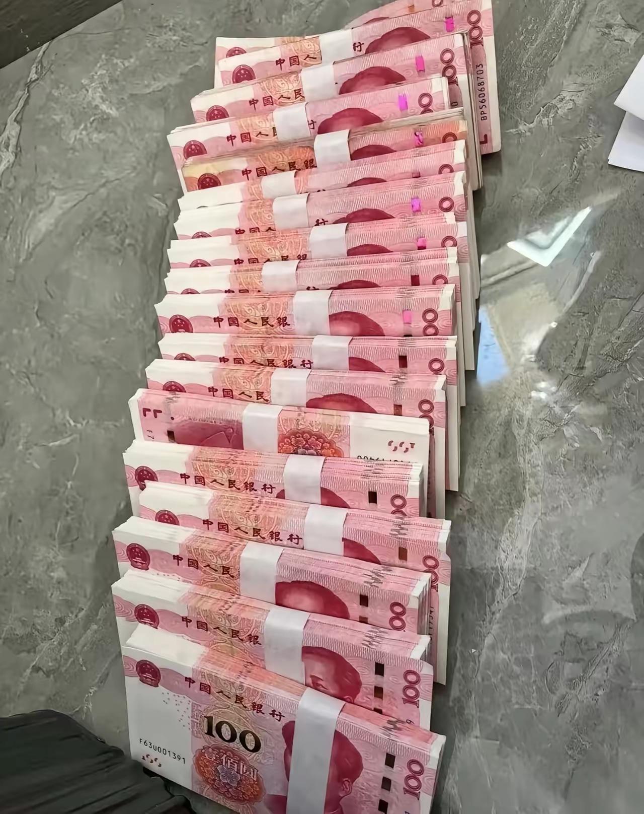 奉劝大家，真的别再抠抠搜搜过日子了。年还没过完，中东局势再度紧张，看到有网友留