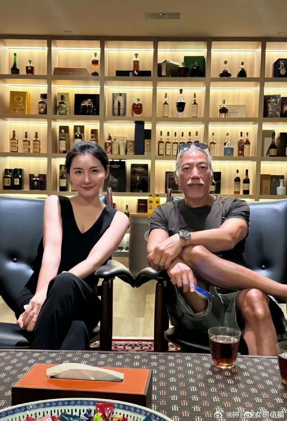 年轻的时候演的都是反派嚣张跋扈的，老了反而慈眉善目了​​​