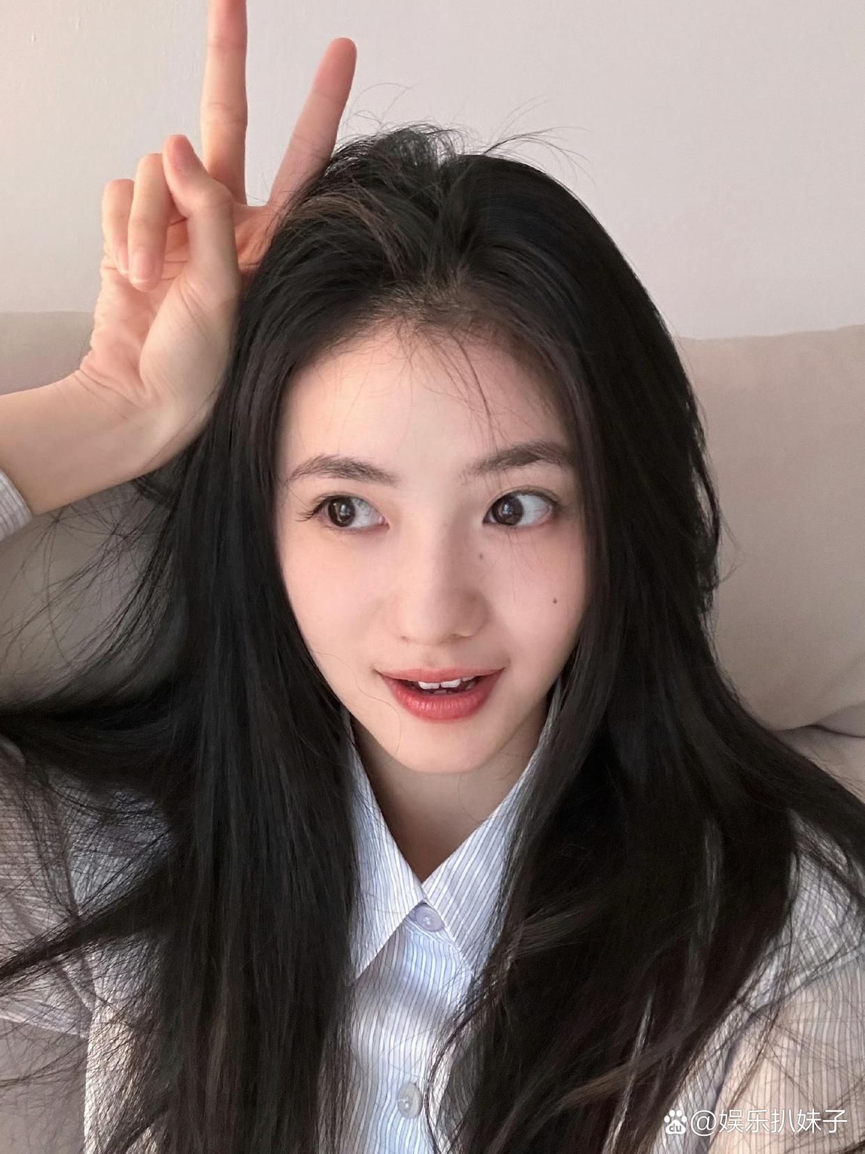 1.张杰参加过三十次快乐大本营，历史上只有六个人上快本的次数超过他，就是快乐家族