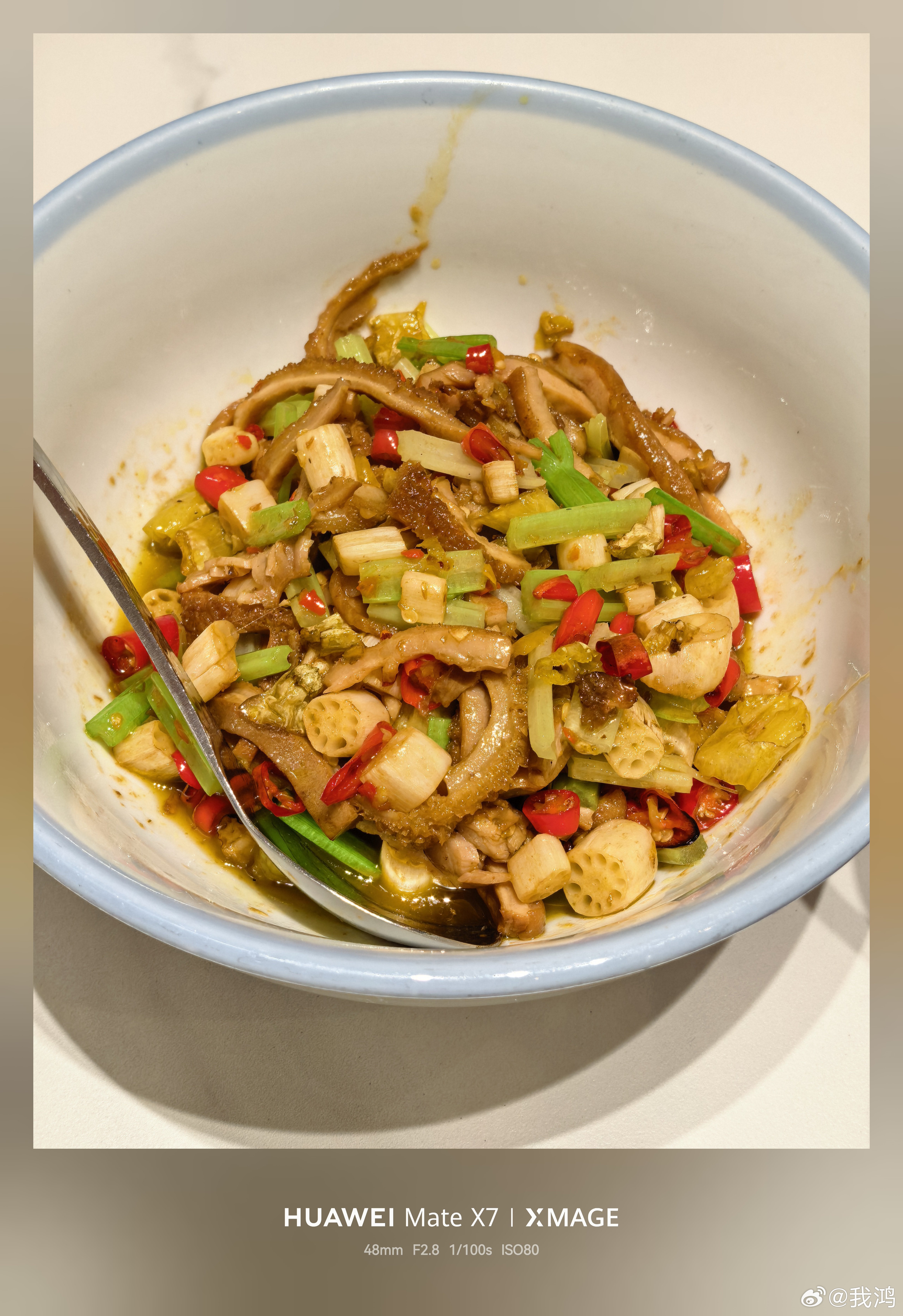 深圳遍地费大厨，但一直没吃过，昨天吃了。我跟爱妻有个习惯，去一个品牌店，都会看看