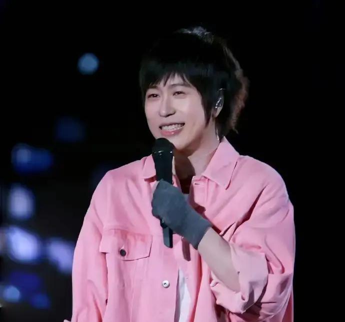 50岁，不婚不育，他比20岁还嫩。这不是基因彩票。台大医院皮肤科研究指出，