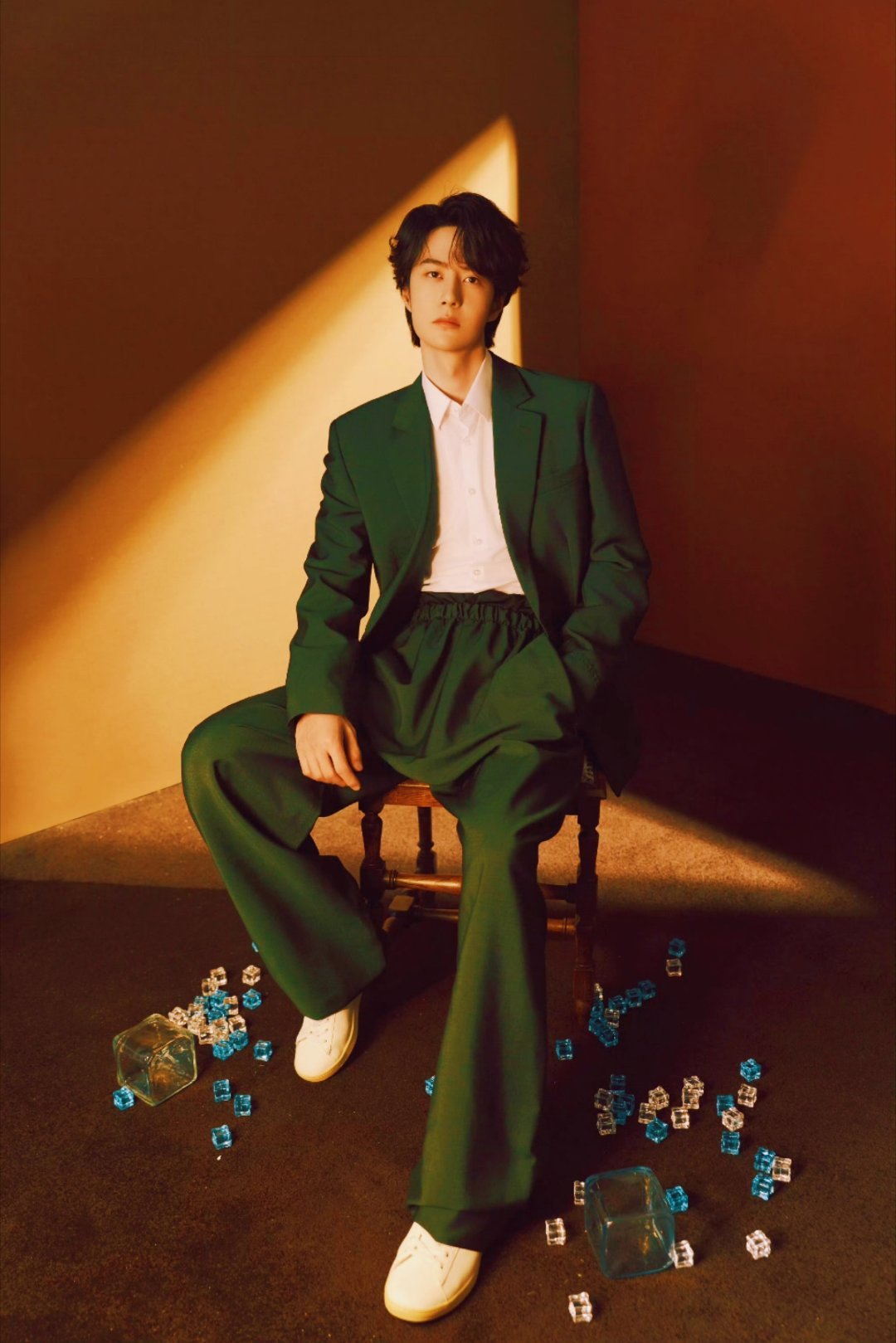 王一博巴黎时装周行程一览——❶LOEWE罗意威全球品牌代言人王一博3月6日111