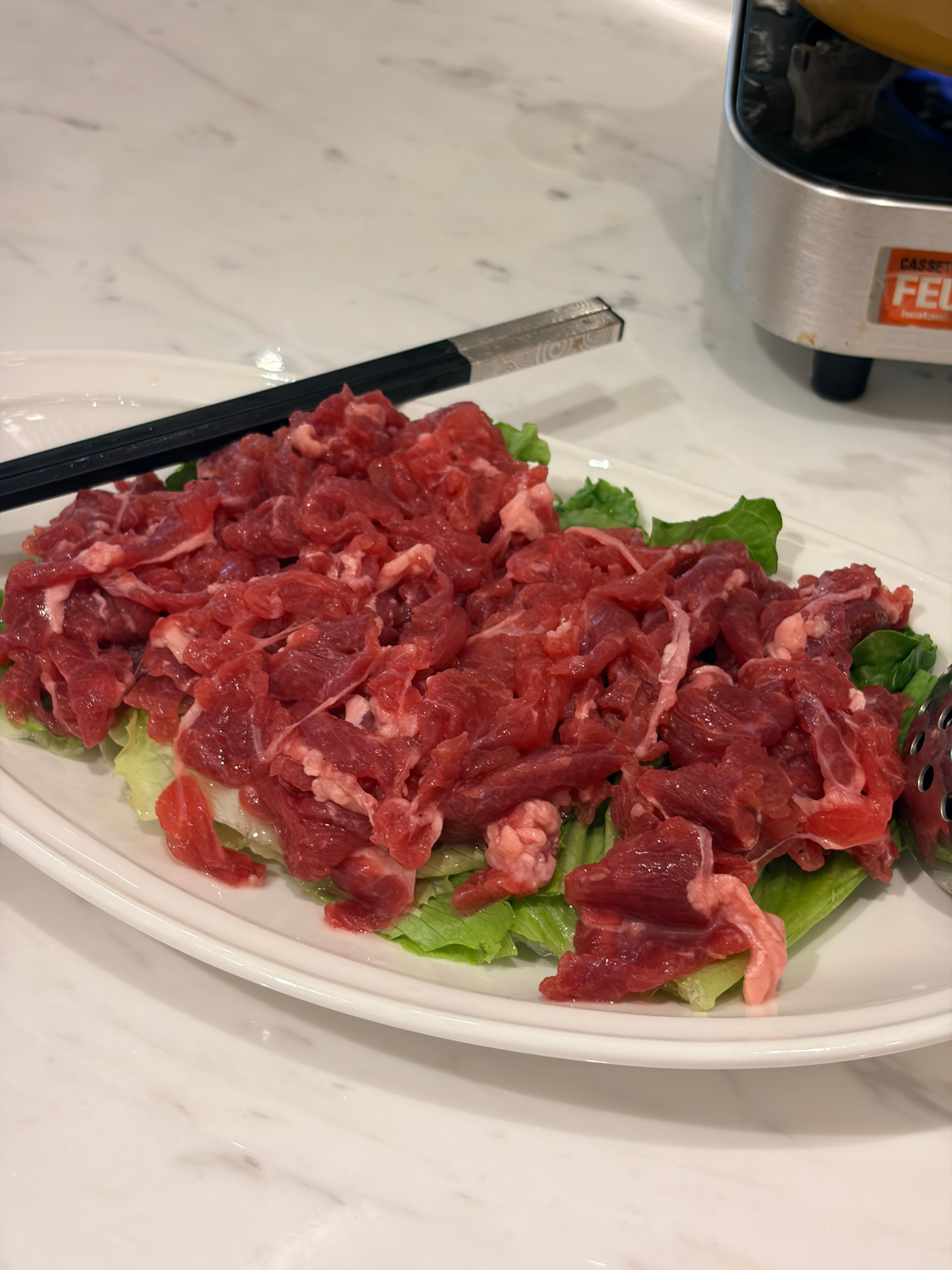 一个人才吃饭，潮汕牛肉真的和其他地方的牛肉不一样，这家也是号称潮汕牛肉，吊龙肉，