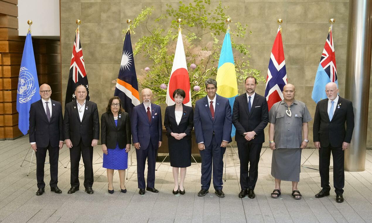 勾结菲律宾后，日本又拉拢5国对付中国，铁了心对着干。6月2日，“世界岛国海洋