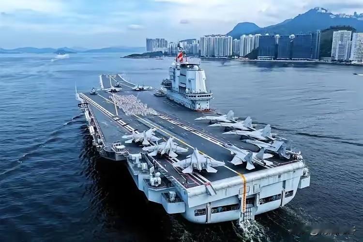 这真是“幸福的烦恼”，中国海军如今阔气到了连给航母起名都得“精打细算”的地步。以