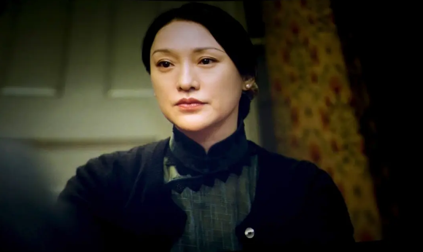 出来混，迟早要还的。比如周迅，那么多年，演技一直被高估，如果说一句周迅演的都是她