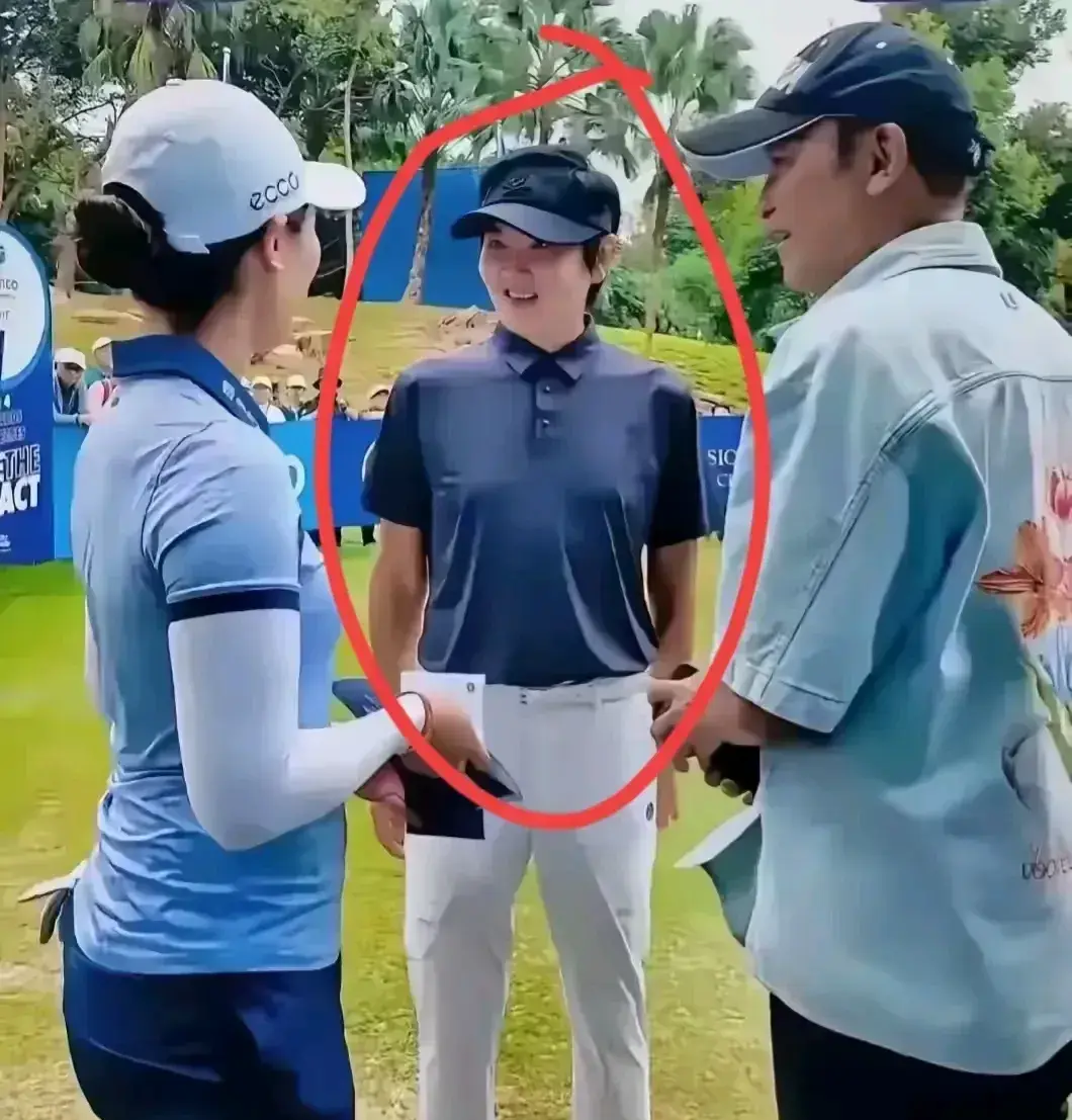第一眼看过去，以为是个女的，结果却是……有认识的吗？