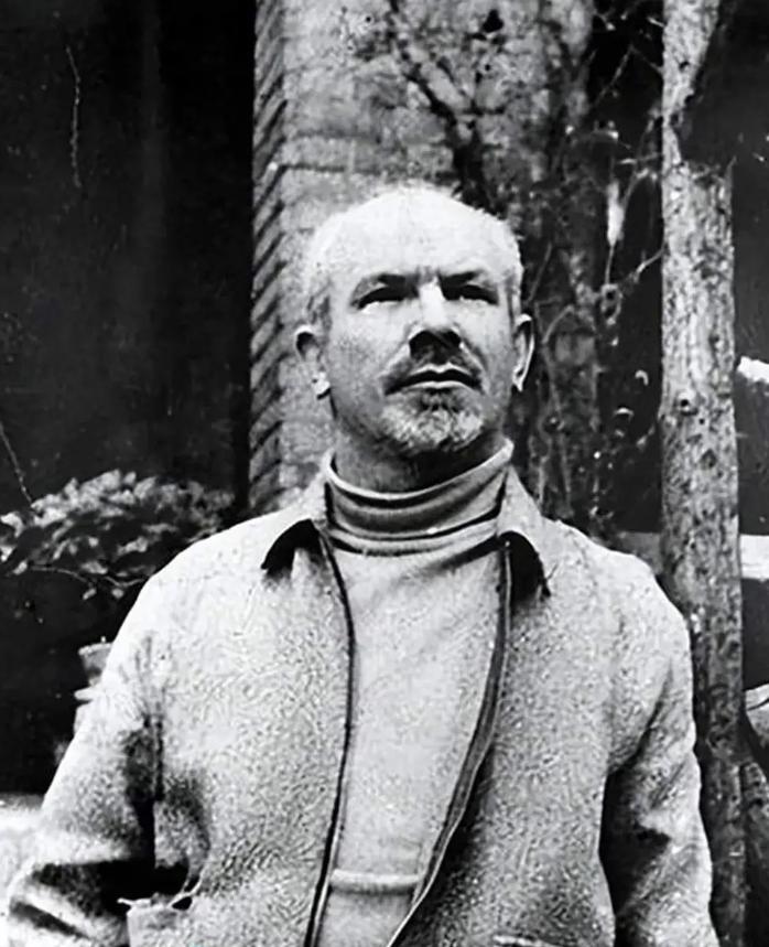 我一直以为白求恩就是个好人，课本里那种，脸谱化的好人。直到今天，我才知道，这