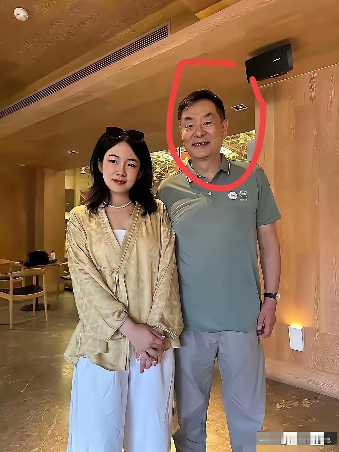 大佬气场藏不住。