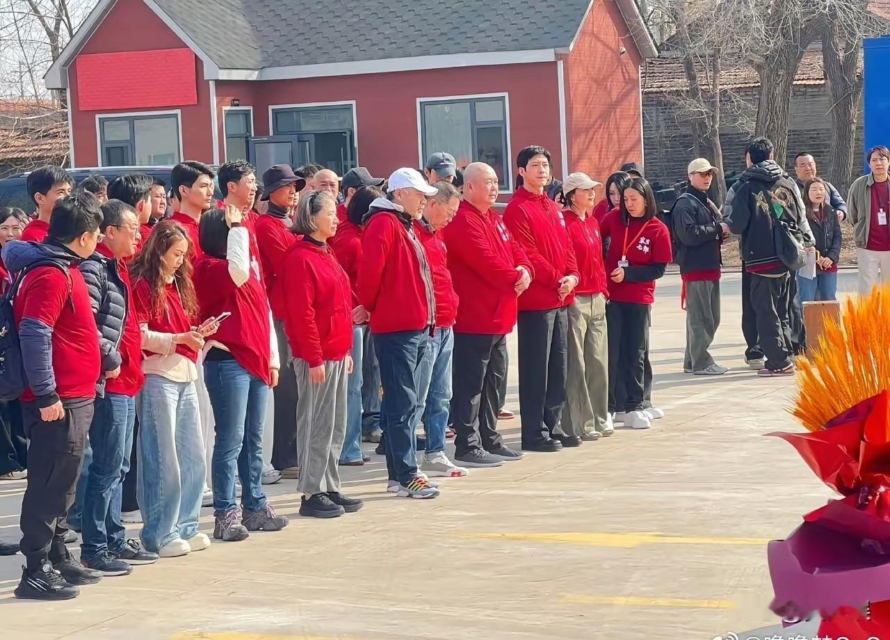 《家有七郎》未拍先火，潍坊又要起飞了。由高满堂编剧刘江导演，老戏骨陈宝国、迟