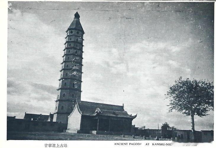 宁夏承天寺塔承天寺塔，又称西塔，坐落在宁夏回族自治区银川市兴庆区，是宁夏境内现存