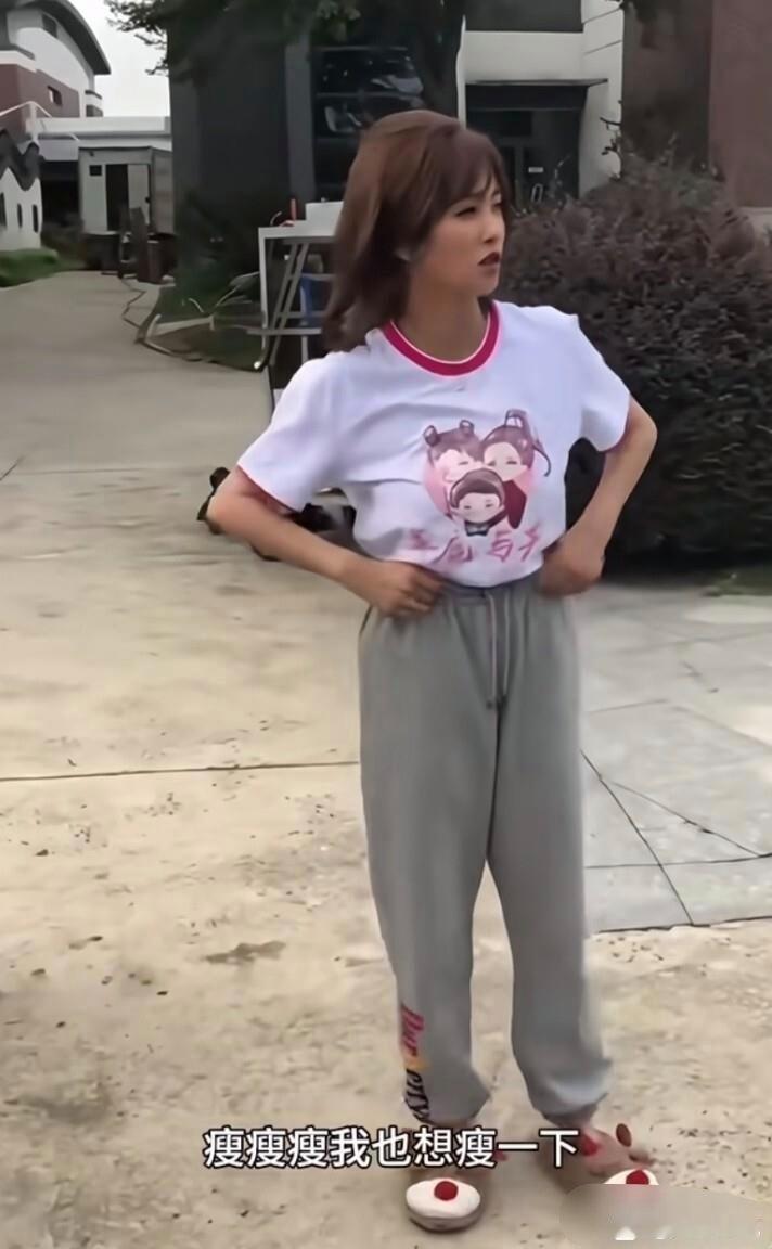 模特时期的白鹿也太绝了！原相机生图全是硬实力翻到白鹿还做模特时期的路透生图真的被