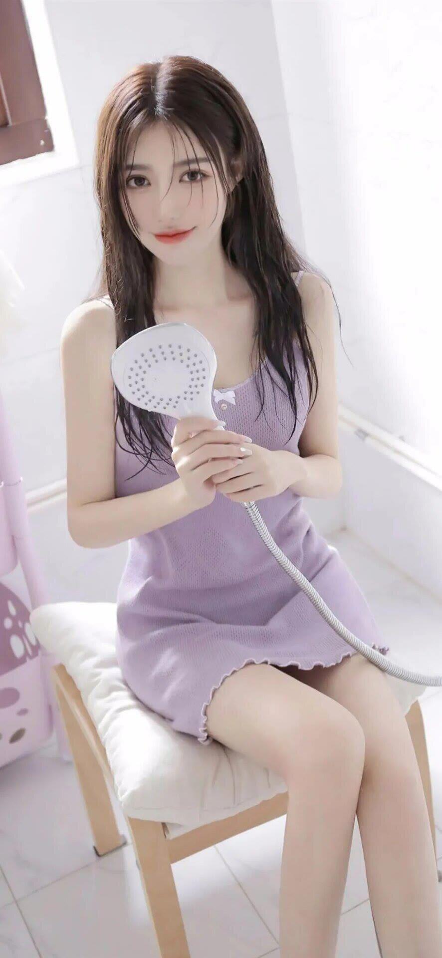 笑话：一对小夫妻新婚不久，一天妻子感觉吃啥都没胃口，还伴有恶心呕吐的症状，就把情