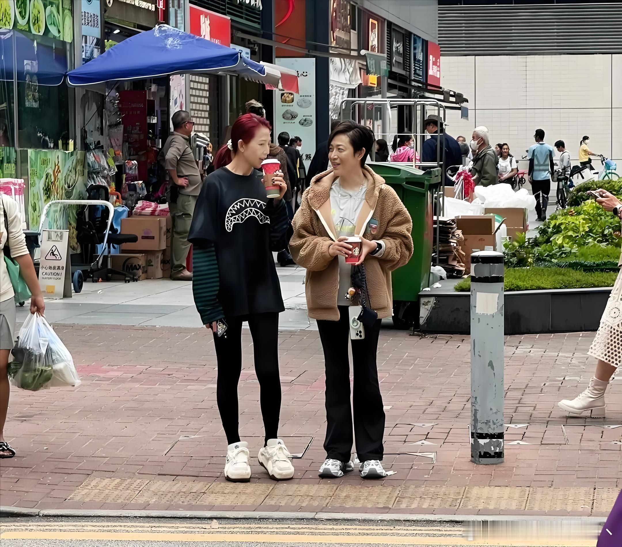 香港的路人都不追星吗？竟然没人要签名