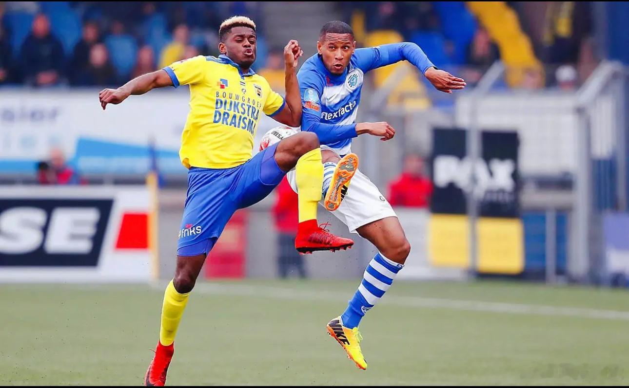 009海牙vs坎布尔推荐：胜比分：3-1,3-2解析：海牙和坎布尔都是本赛季荷乙